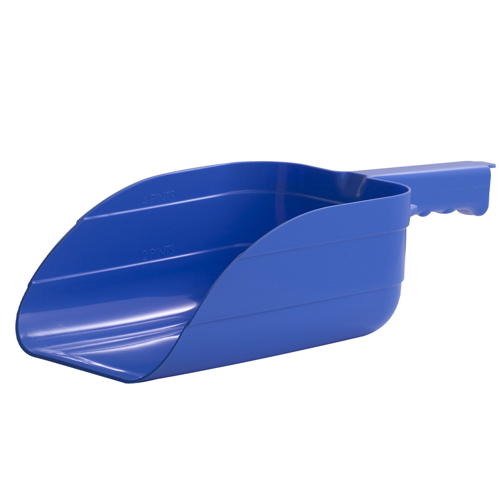 MILLER 5PT PLASTIC FEED SCOOP BLUE