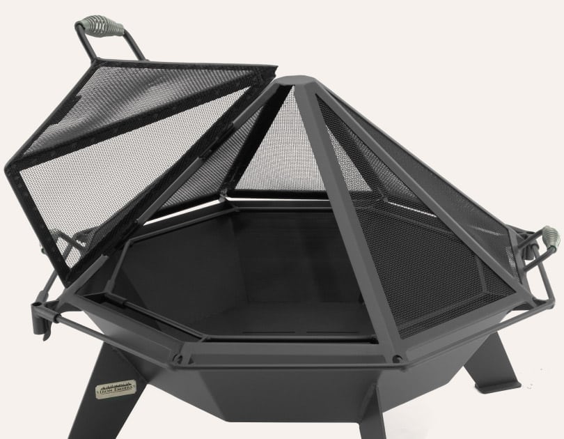 IRON EMBERS 3' COTTAGER STAINLESS SPARK SCREEN W/ LARGE DOOR